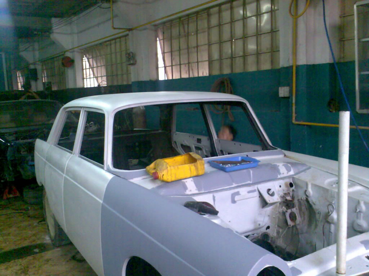 Xin tư vấn làm lại Peugeot 404!