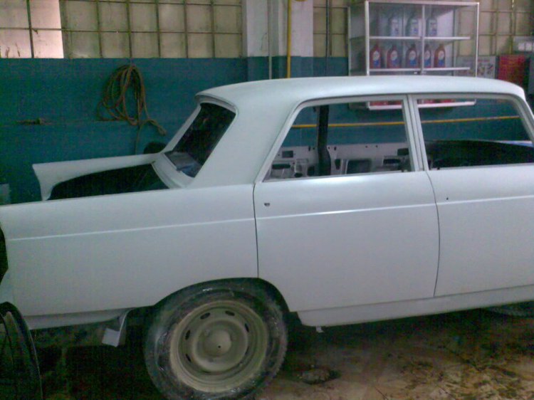 Xin tư vấn làm lại Peugeot 404! Xin tư vấn làm lại Peugeot 404!