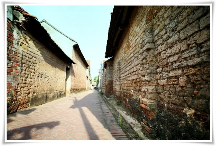 Đường Lâm - Hà Nội, làng cổ ngày đầy tháng.