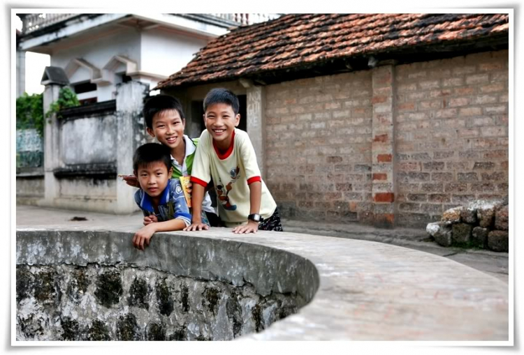 Đường Lâm - Hà Nội, làng cổ ngày đầy tháng.