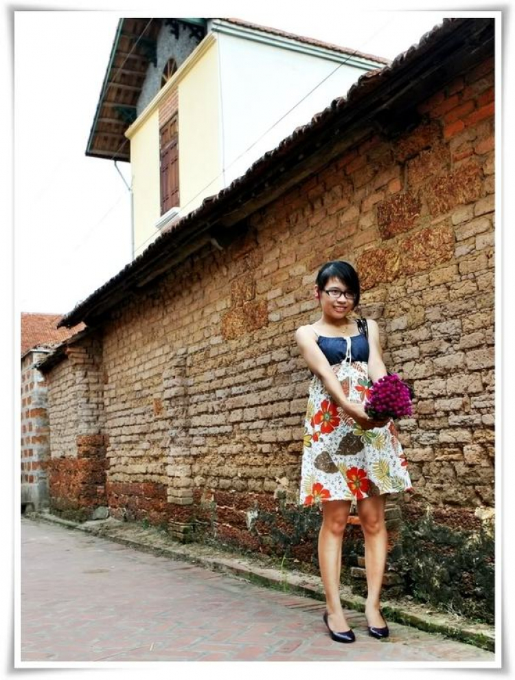 Đường Lâm - Hà Nội, làng cổ ngày đầy tháng.