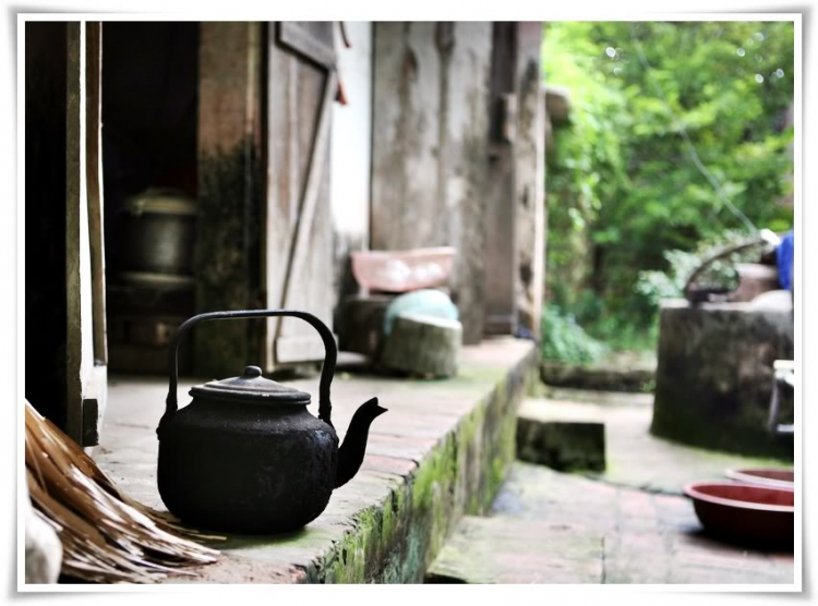 Đường Lâm - Hà Nội, làng cổ ngày đầy tháng.