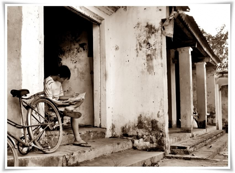 Đường Lâm - Hà Nội, làng cổ ngày đầy tháng.