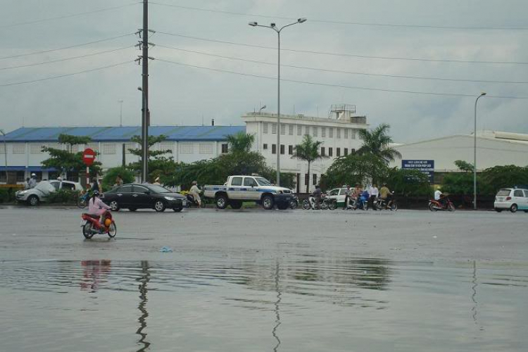 Getz bị đầu kéo lắc mông cho 1 cai bắn lên giải phân cách ... vêu hết cả mõm ..