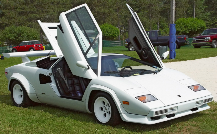 Lamborghini Diablo........  huyền thoại một đẳng cấp