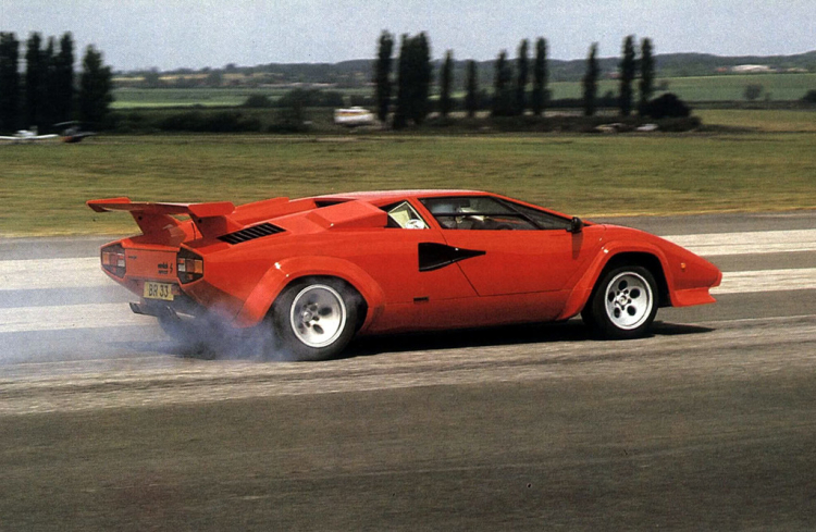 Lamborghini Diablo........ huyền thoại một đẳng cấp Lamborghini Diablo........ huyền thoại một đẳng cấp