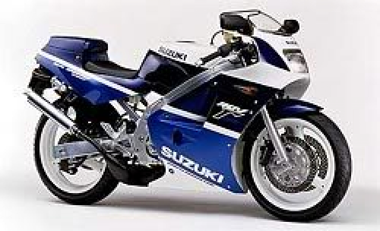 Hỏi các bác về con RGV 250 Hỏi các bác về con RGV 250