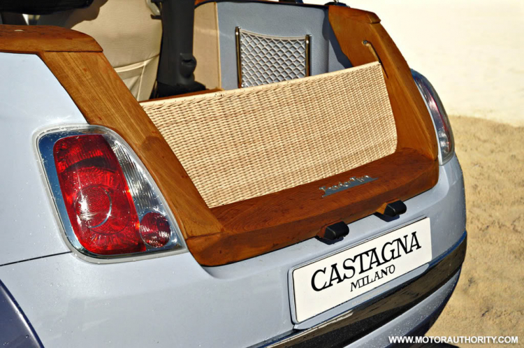 Catgna Tender Two: FIAT 500