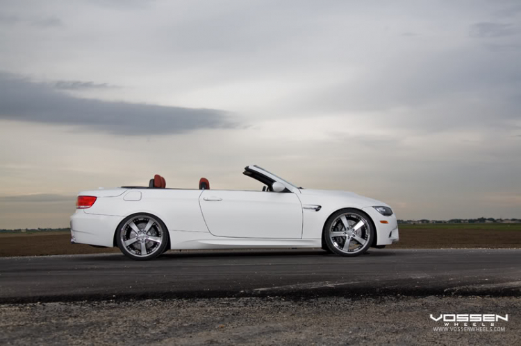 BMW M3 Convertible 2008 with new wheels