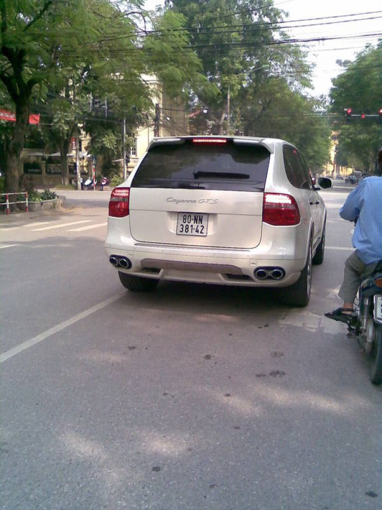 1 em Cayenne GTS White in HN