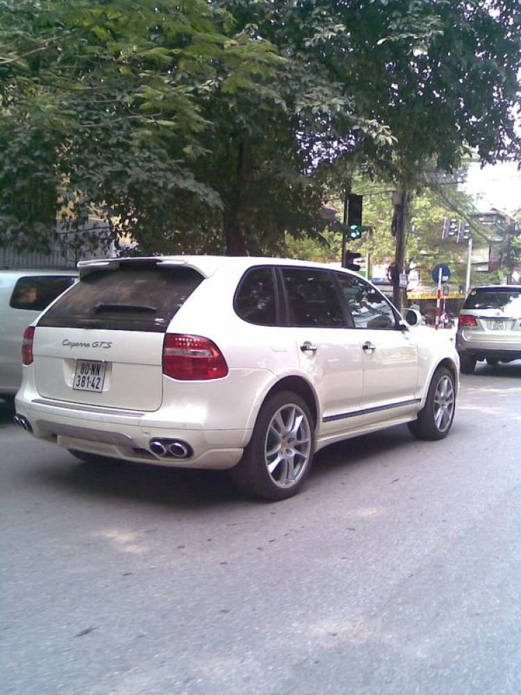 1 em Cayenne GTS White in HN