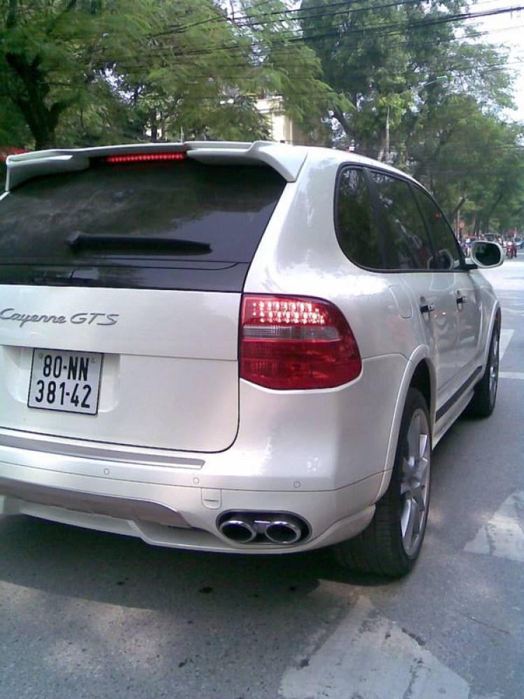 1 em Cayenne GTS White in HN