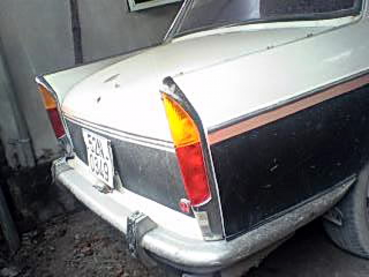 HN Peugeot 404