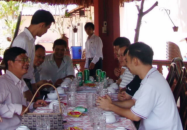 Chi hội Ô tô Biên Hòa VS Xóm nhà lá.