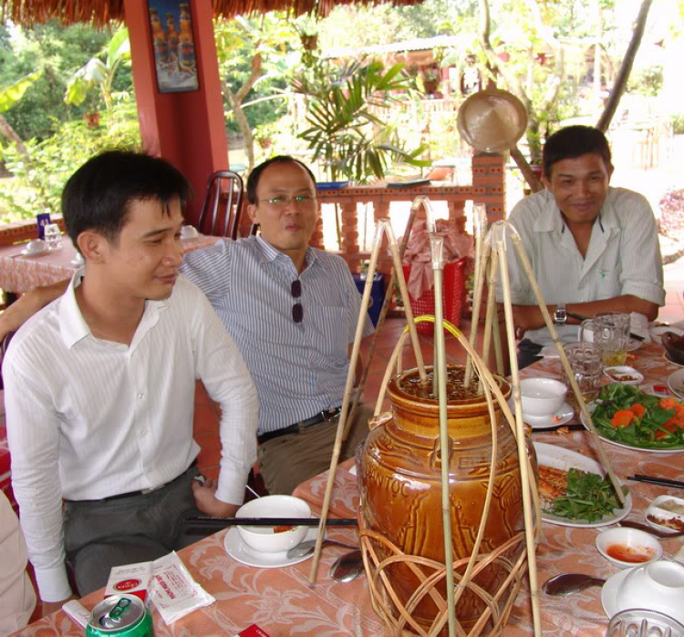 Chi hội Ô tô Biên Hòa VS Xóm nhà lá.