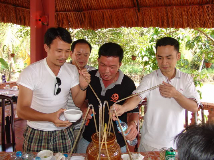 Chi hội Ô tô Biên Hòa VS Xóm nhà lá.