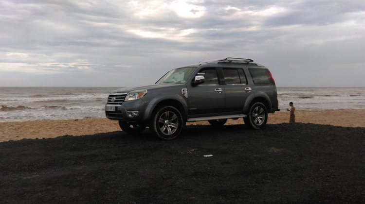 Ford Everest 2010 AT Ford Everest 2010 AT