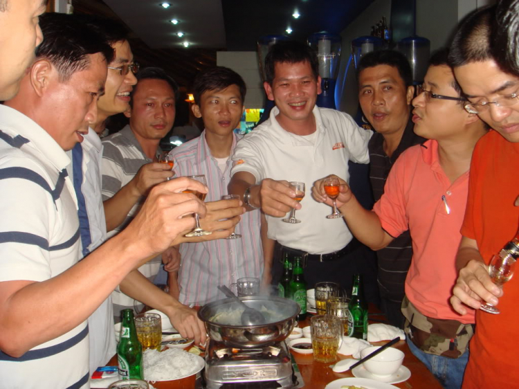 Một số hình ảnh "welcome party" bác HT Kiến Vàng tại TP HCM (02.11.2008)