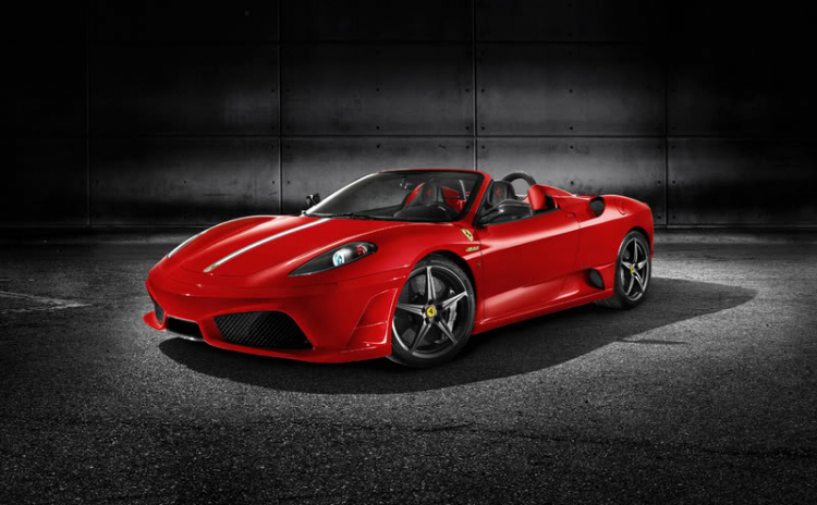 Dạo phố Sài Gòn trên chiếc Ferrari F430!