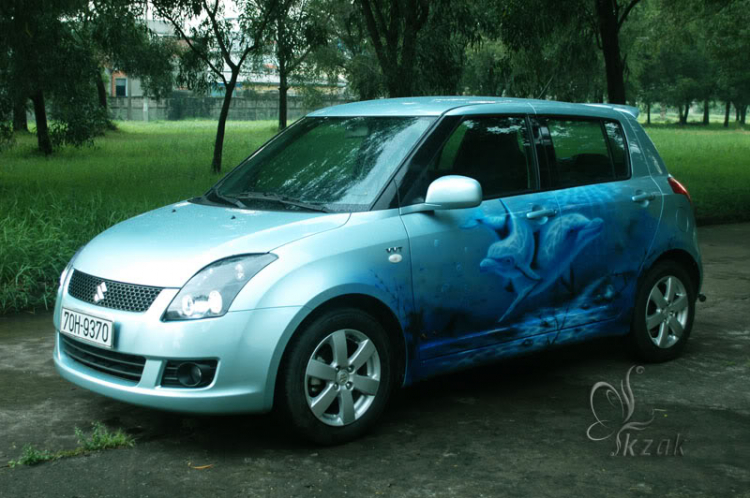 Suzuki Swift - Xe chở cá heo...^^