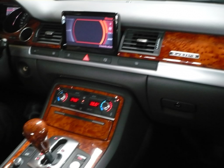 Vài tấm em Audi A8L 4.2