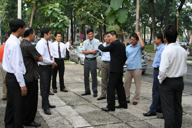 KHOẢNH KHẮC ĐỜI THƯỜNG