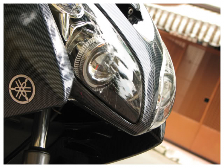 Hỏi chỗ sơn carbon mặt dưỡng Innova Hỏi chỗ sơn carbon mặt dưỡng Innova