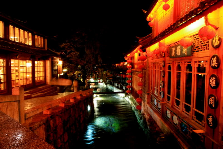 Dưỡn dẹo Yunnan.