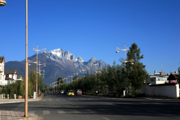 Dưỡn dẹo Yunnan. Dưỡn dẹo Yunnan.