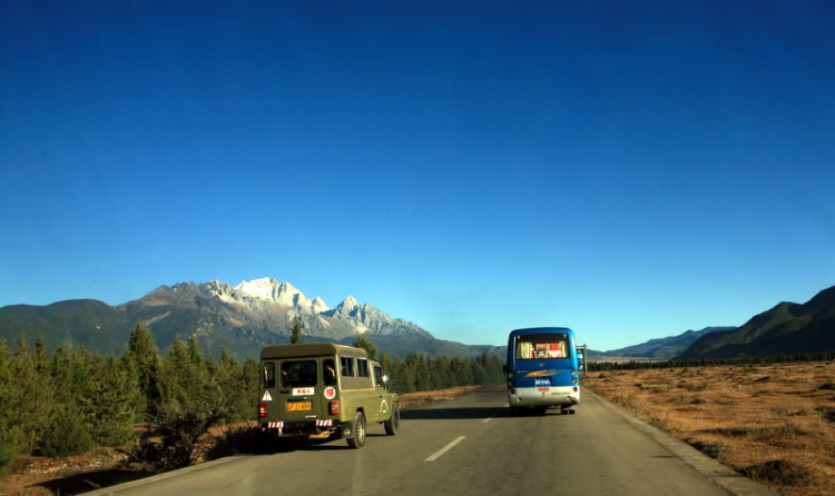 Dưỡn dẹo Yunnan. Dưỡn dẹo Yunnan.