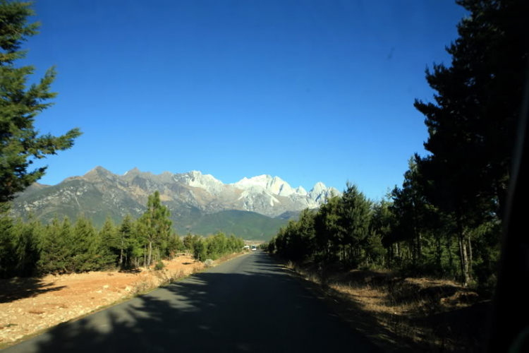Dưỡn dẹo Yunnan. Dưỡn dẹo Yunnan.