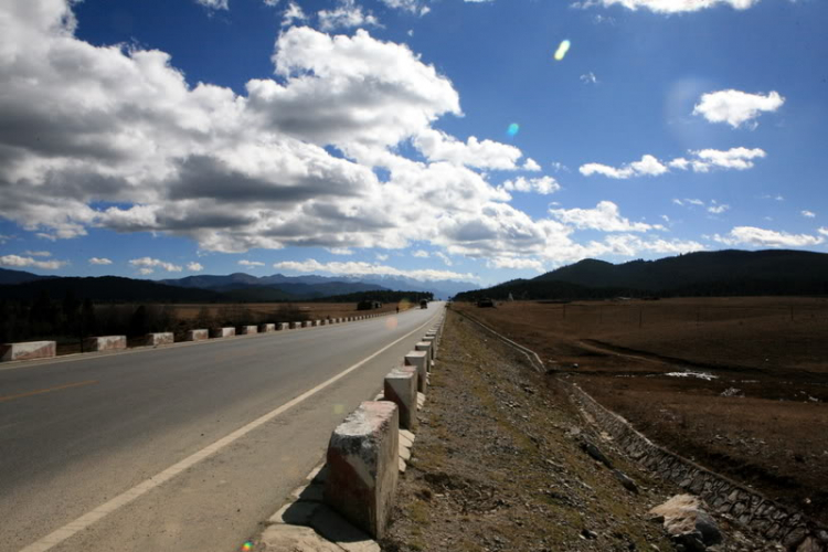 Dưỡn dẹo Yunnan. Dưỡn dẹo Yunnan.