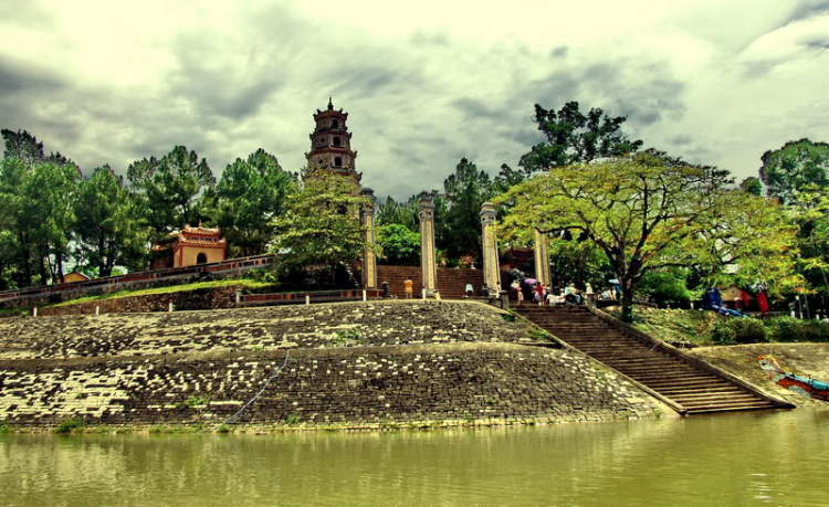 Chiều trên Bến Tầm Dương