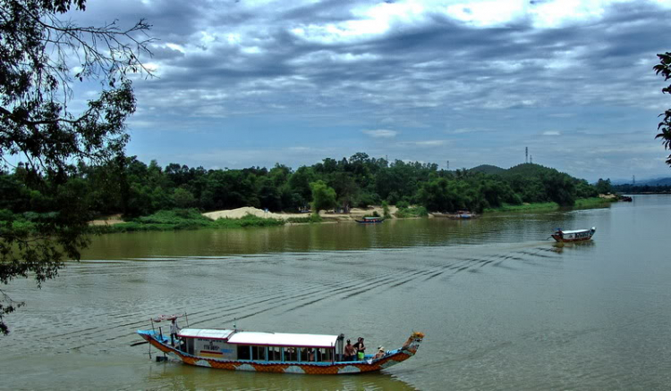 Chiều trên Bến Tầm Dương