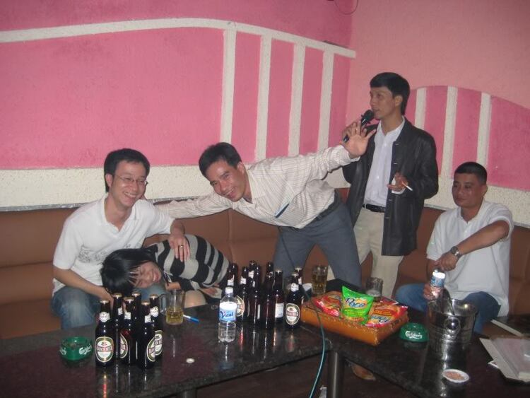 Xuyên Việt cùng Vợ Hai Xuyên Việt cùng Vợ Hai