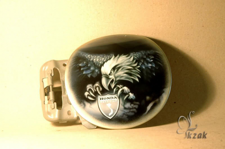 Airbrush nắp xăng Civic - đã bé còn khoai... Airbrush nắp xăng Civic - đã bé còn khoai...