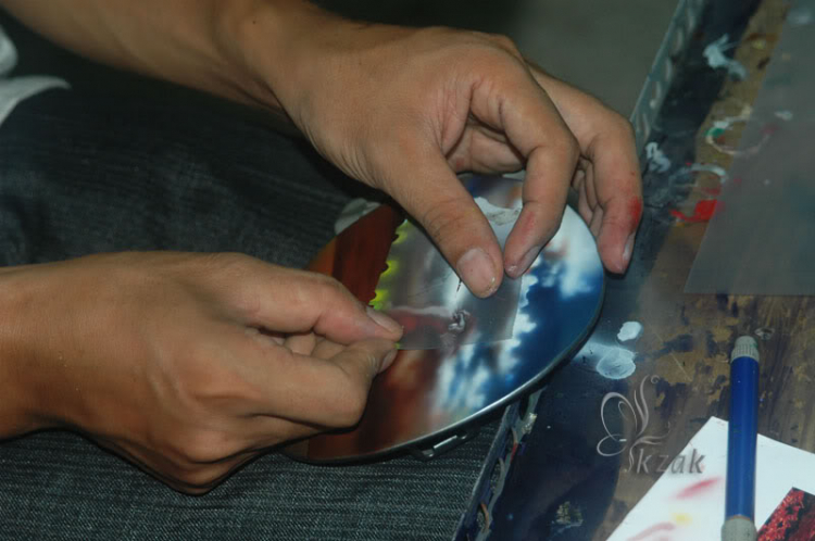 Airbrush nắp xăng Civic - đã bé còn khoai...