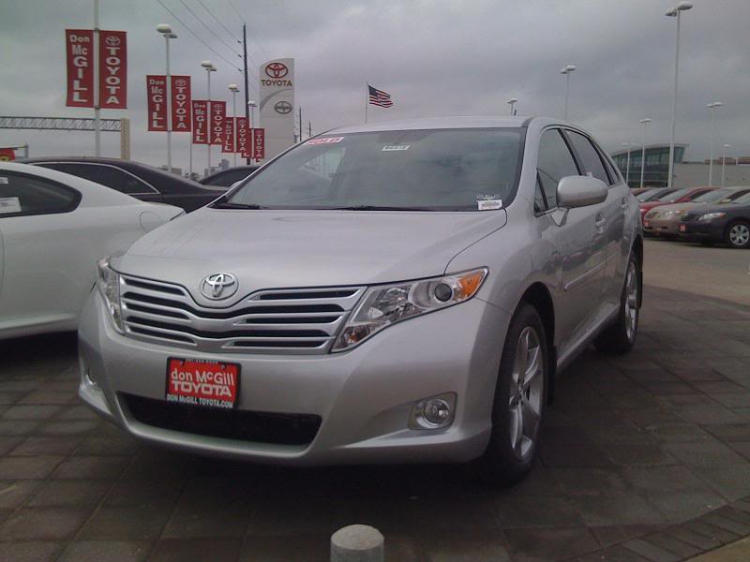 những hình ảnh ngoài đời của Venza-crossever tuyêt đẹp của toyota