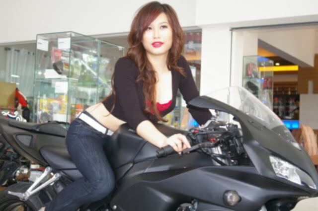 :::Mẫu và Moto...