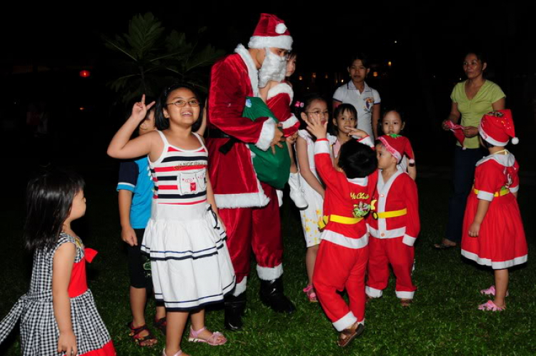 Tổ chức Noel cho các bé thiếu nhi - OS.XNL! Tổ chức Noel cho các bé thiếu nhi - OS.XNL!