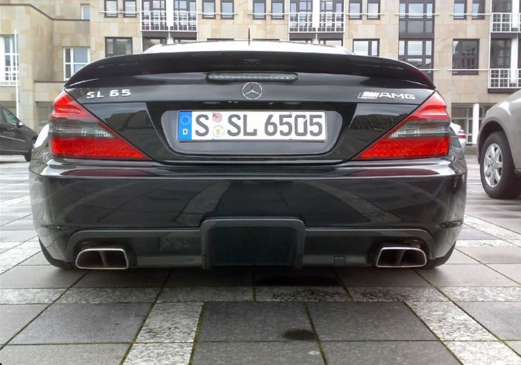 SL65 AMG Blackseries đã xuất hiện trên phố