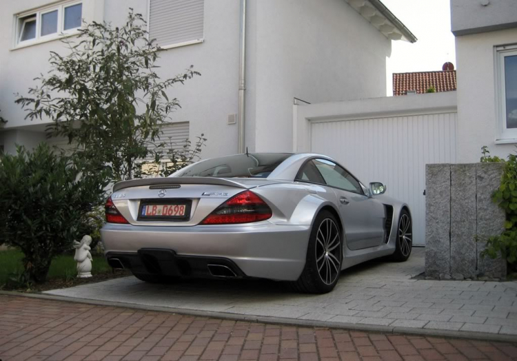 SL65 AMG Blackseries đã xuất hiện trên phố