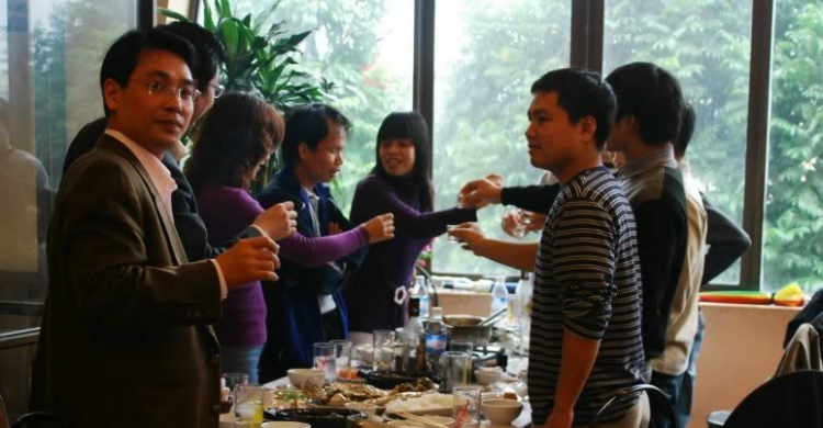 Thân mời các bác OSER đặt gạch off giao lưu với FFC HN & XNL HN nhân dịp tất niên(11h ngay 27/12)!!! Thân mời các bác OSER đặt gạch off giao lưu với FFC HN & XNL HN nhân dịp tất niên(11h ngay 27/12)!!!