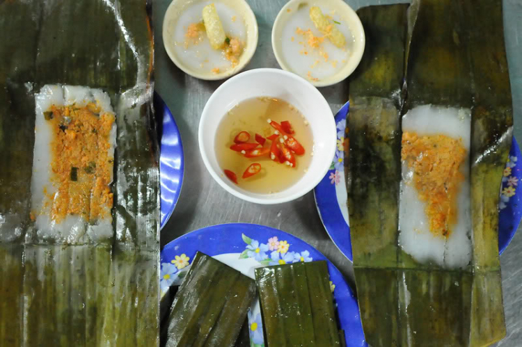 Lang thang ở Huế những ngày mưa Lang thang ở Huế những ngày mưa
