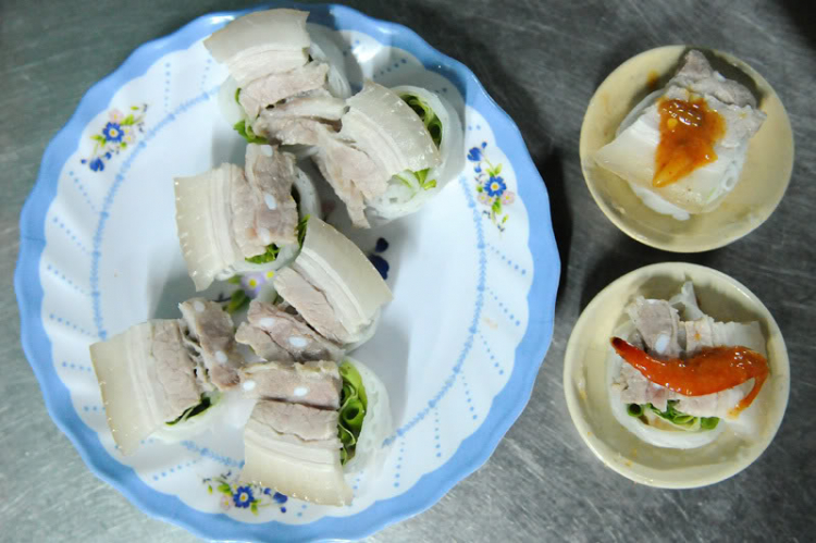 Lang thang ở Huế những ngày mưa Lang thang ở Huế những ngày mưa