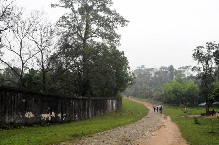 Lang thang ở Huế những ngày mưa