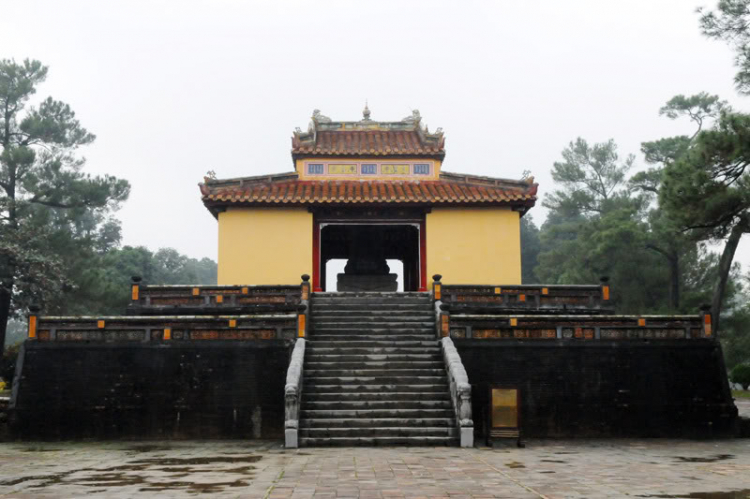 Lang thang ở Huế những ngày mưa Lang thang ở Huế những ngày mưa
