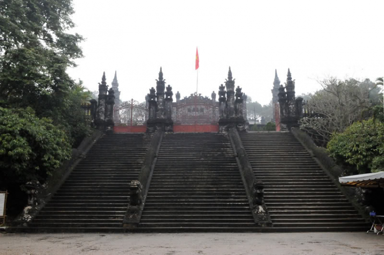 Lang thang ở Huế những ngày mưa Lang thang ở Huế những ngày mưa