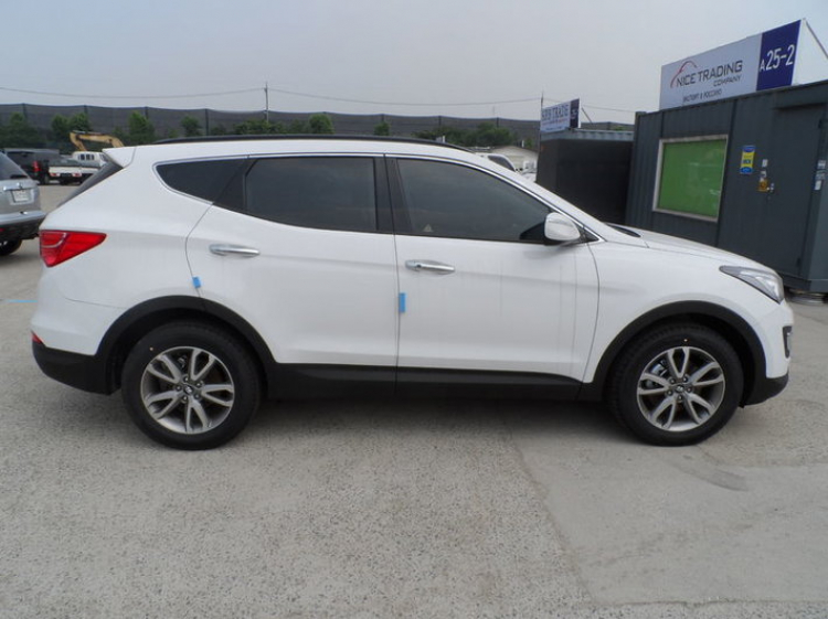 Xe Hyundai Santa Fe Phiên Bản 2014 Máy Dầu hình rõ nét