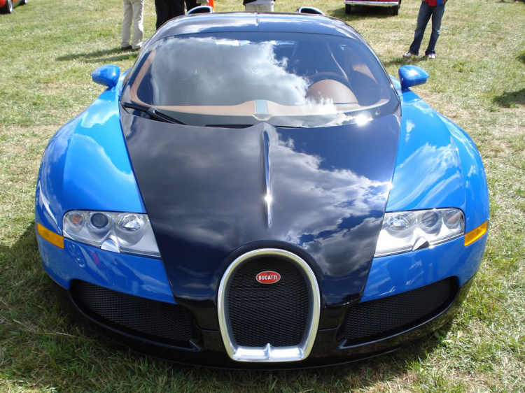 Vài tấm ảnh đẹp về Bugatti Veyron !!!